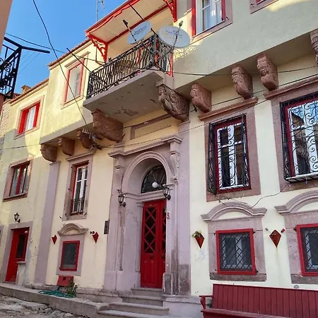 Cunda Bebekli Apartment