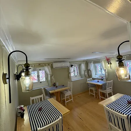 Cunda Bebekli Apartment